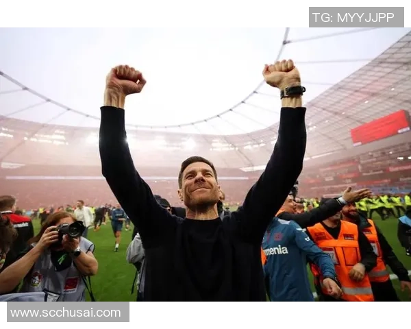 复盘皇马1-1赫罗纳：中后场紊乱打不起精神，阿隆索要负全责